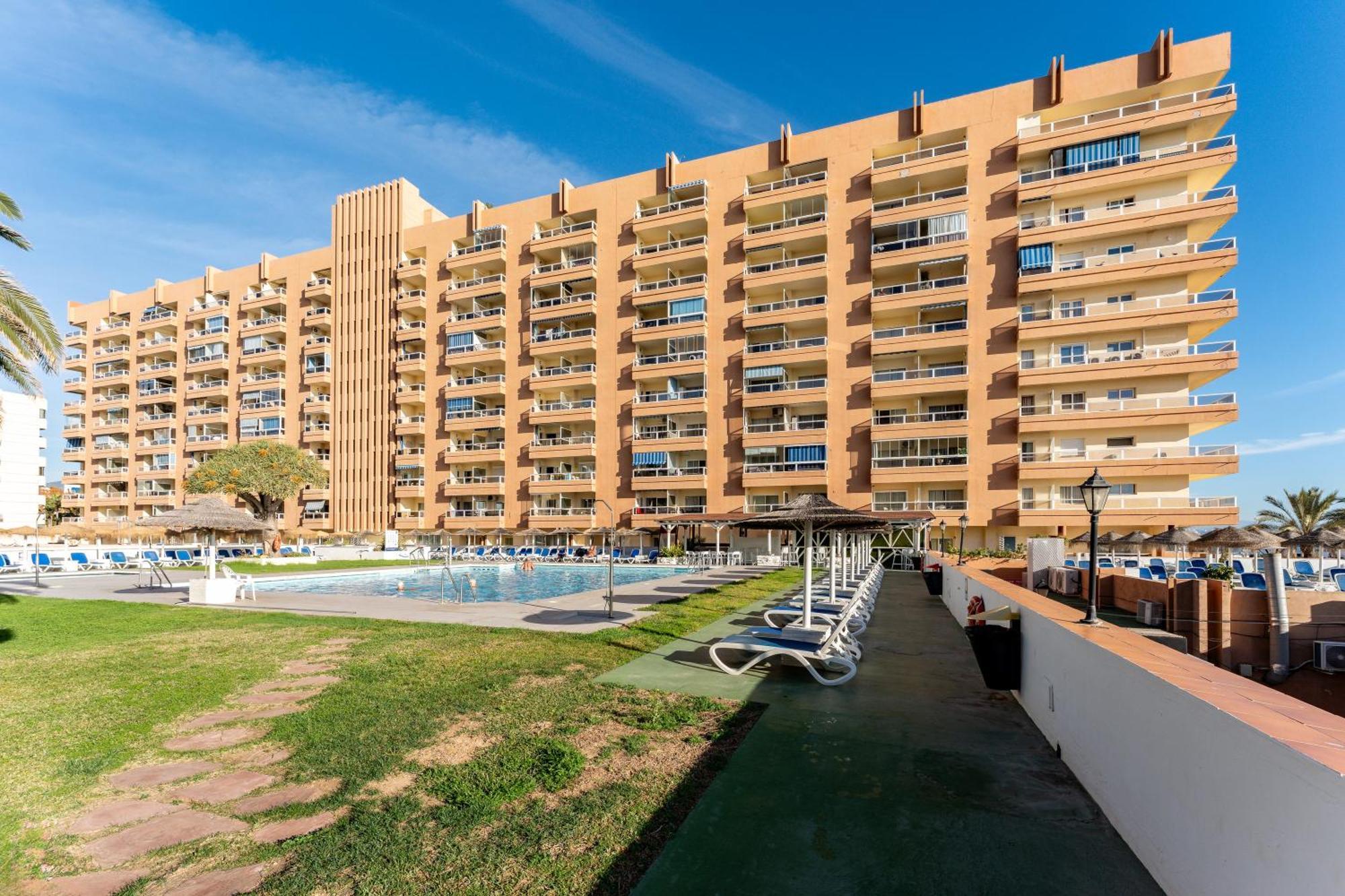 Pyr Studio Apt Partial Seaview 丰希罗拉 外观 照片