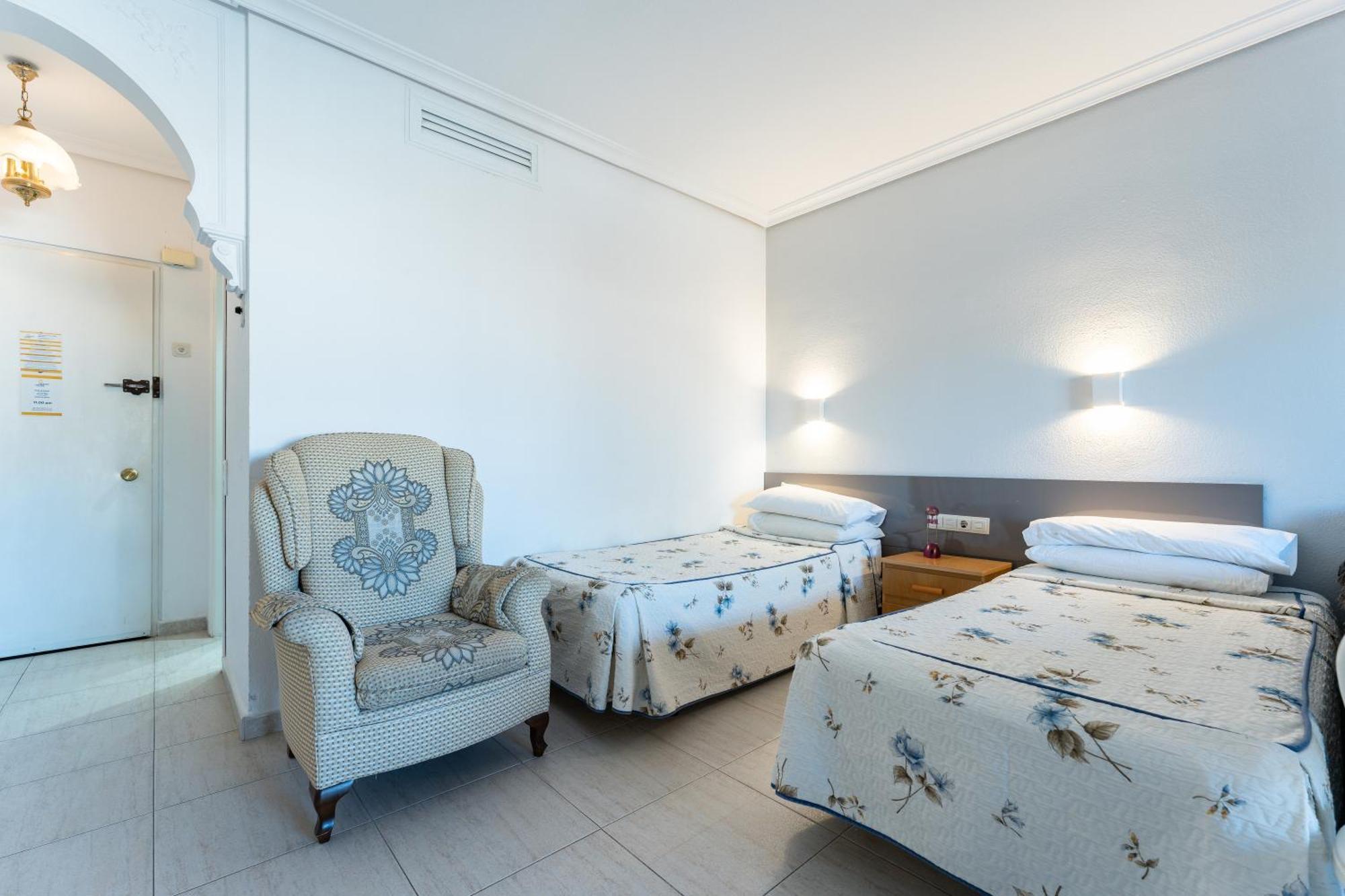 Pyr Studio Apt Partial Seaview 丰希罗拉 外观 照片
