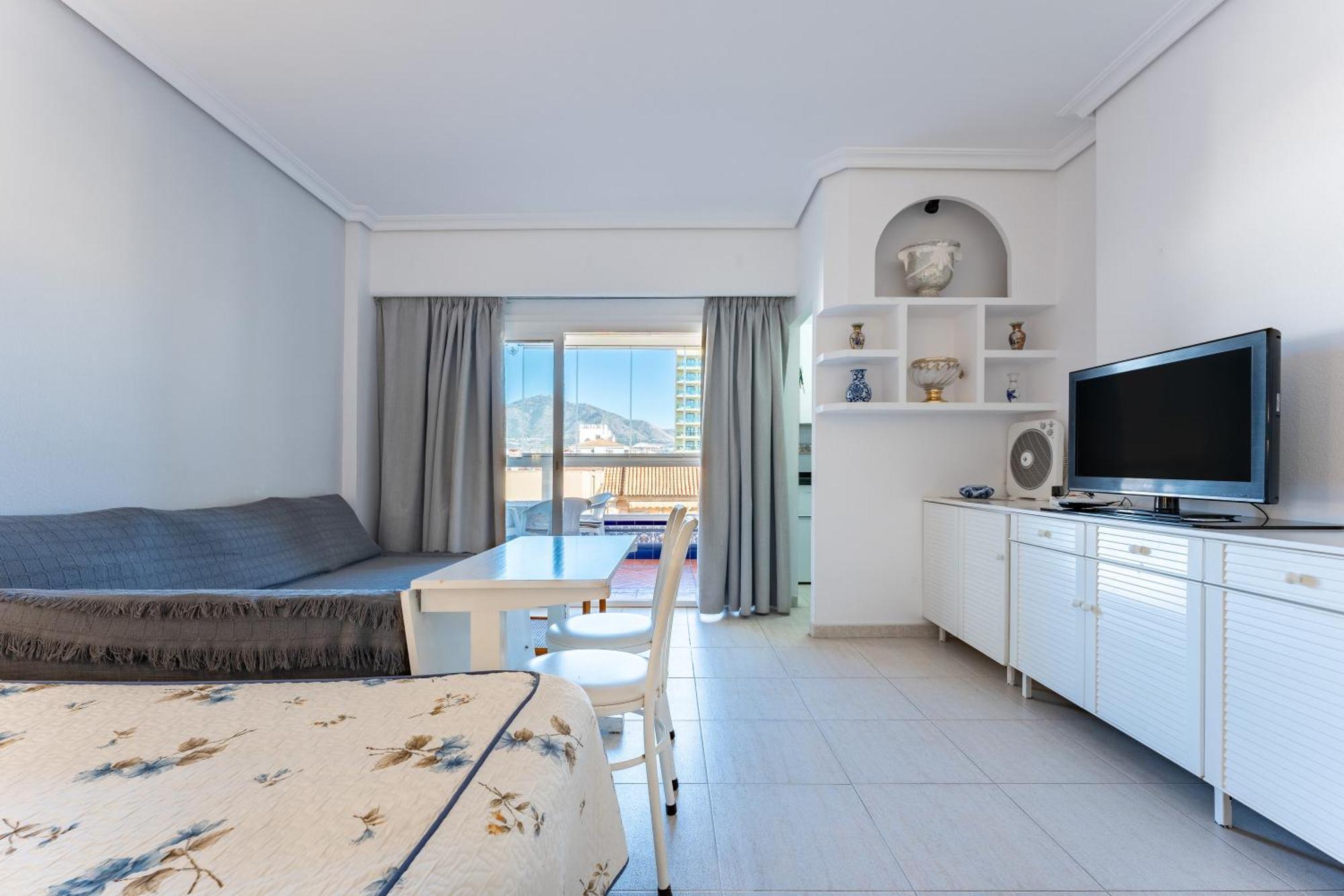 Pyr Studio Apt Partial Seaview 丰希罗拉 外观 照片